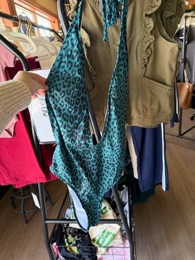 Teal Leopard Print One-Piece Swimsuit A084